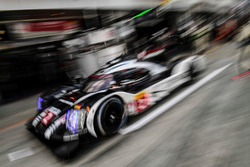 #2 Porsche Team Porsche 919 Hybrid: Romain Dumas, Neel Jani, Marc Lieb