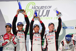 Podium LMP1: race winners #6 Toyota Racing Toyota TS050 Hybrid: Stéphane Sarrazin, Mike Conway, Kamui Kobayashi