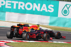 Daniel Ricciardo, Red Bull Racing RB12 and team mate Max Verstappen, Red Bull Racing RB12 battle for position