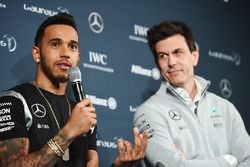 Lewis Hamilton, Mercedes AMG F1 Team en Toto Wolff, Mercedes AMG F1 Shareholder en Executive Directo