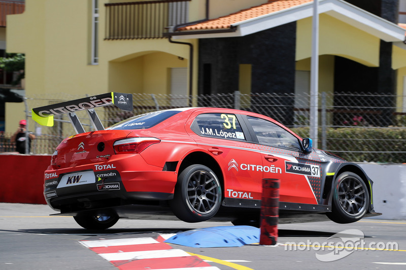 José María López, Citroën World Touring Car Team, Citroën C-Elysée WTCC