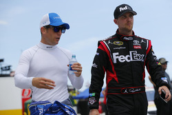 Jamie McMurray, Chip Ganassi Racing, Chevrolet; Denny Hamlin, Joe Gibbs Racing, Toyota