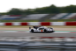 #1 Porsche Team Porsche 919 Hybrid: Timo Bernhard, Mark Webber, Brendon Hartley
