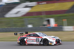 #22 Nissan GT Academy Team RJN, Nissan GT-R Nismo GT3: Matthew Simmons, Romain Sarazin, Sean Walkinshaw