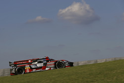 #8 Audi Sport Team Joest Audi R18 e-tron quattro: Lucas di Grassi, Loic Duval, Oliver Jarvis