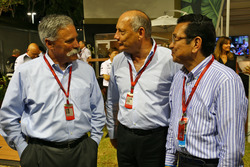 (L to R): Chase Carey, Formula One Group Chairman with Ron Dennis, McLaren Executive Chairman and Ta