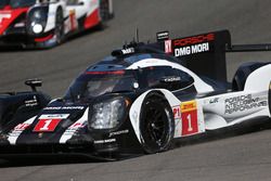 #1 Porsche Team Porsche 919 Hybrid: Timo Bernhard, Mark Webber, Brendon Hartley