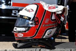 Helio Castroneves, Team Penske Chevrolet, helmet