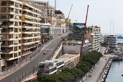Romain Grosjean, Haas F1 Team VF-16 et Marcus Ericsson, Sauber C35