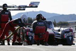 #7 Audi Sport Team Joest Audi R18: Marcel Fässler, Andre Lotterer, Benoit Tréluyer