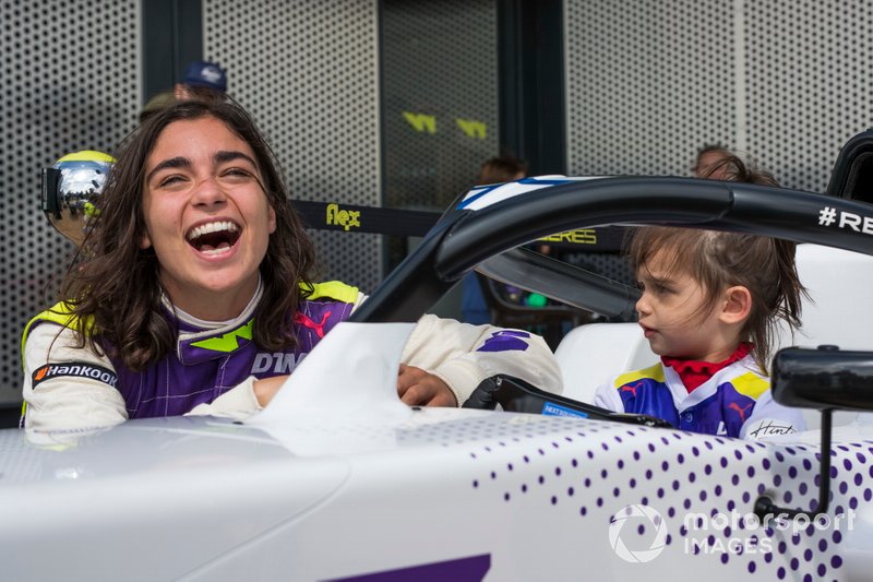 Jamie Chadwick with a young fan