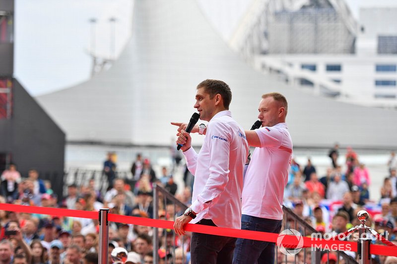 Vitaly Petrov on stage