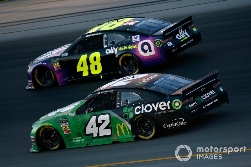 Jimmie Johnson, Hendrick Motorsports, Chevrolet Camaro Ally and Kyle Larson, Chip Ganassi Racing, Chevrolet Camaro Clover