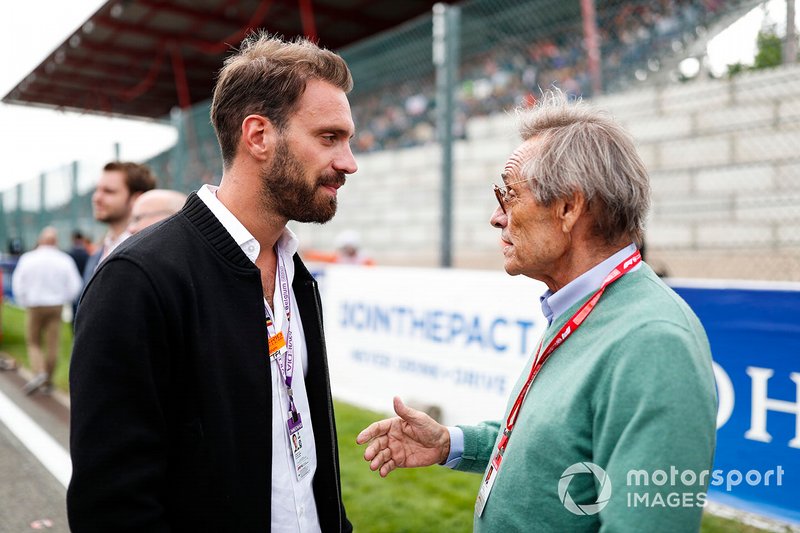 Jean-Eric Vergne talks with Belgian racing legend Jacky Ickx