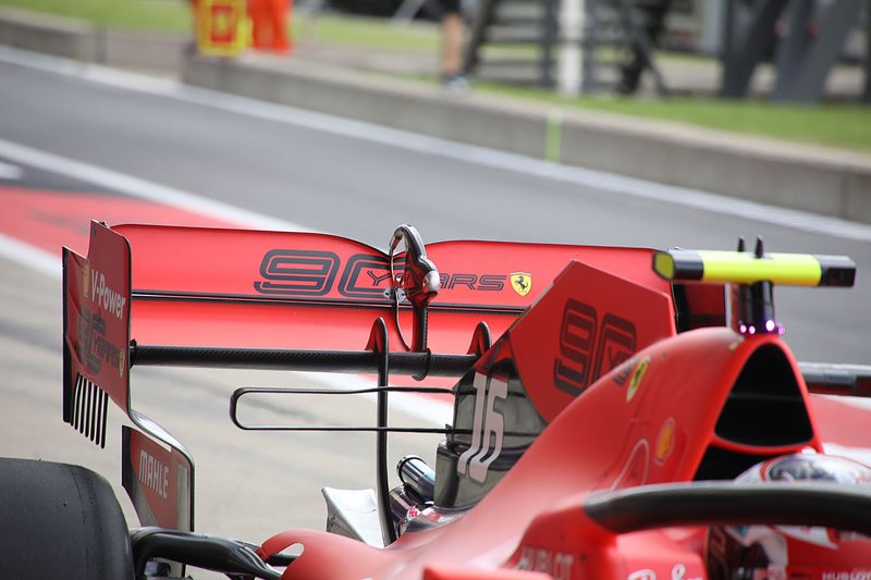 Detalle del alerón trasero de Charles Leclerc, Ferrari SF90