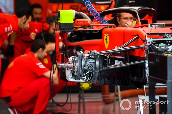 Freno delantero del Ferrari SF90 