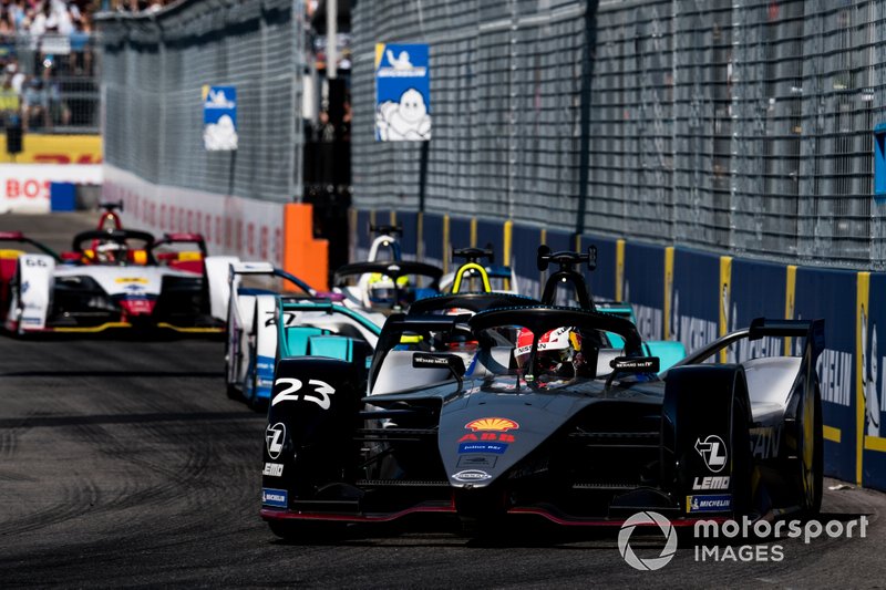 Sébastien Buemi, Nissan e.Dams, Nissan IMO1, Alex Lynn, Panasonic Jaguar Racing, Jaguar I-Type 3, Alexander Sims, BMW I Andretti Motorsports, BMW iFE.18