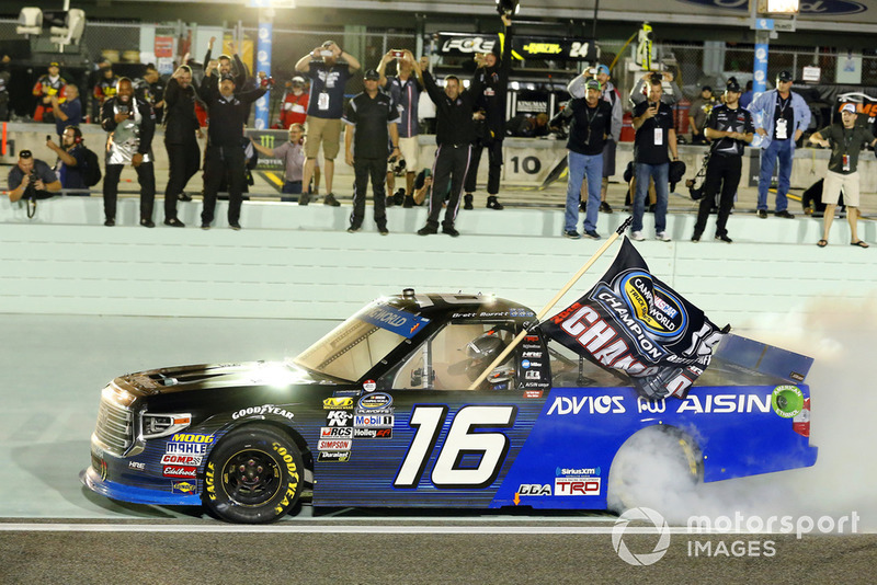 2018年にNASCARトラック・シリーズ王者に輝いたHattori Racing Enterprises