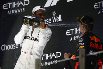 Lewis Hamilton, Mercedes AMG F1, Max Verstappen, Red Bull Racing, op het podium