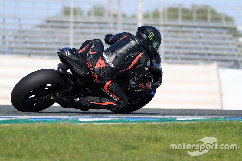 Lewis Hamilton teste la Yamaha Superbike