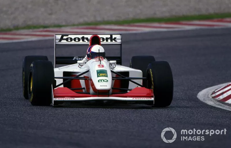 Gil de Ferran, tests the Footwork FA14