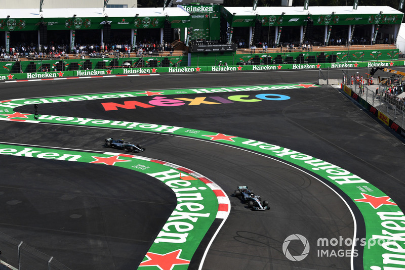 Lewis Hamilton, Mercedes-AMG F1 W09 EQ Power+ y Valtteri Bottas, Mercedes-AMG F1 W09 EQ Power+