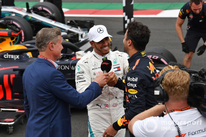 David Coulthard, Channel 4 F1 con Lewis Hamilton, Mercedes AMG F1 y Daniel Ricciardo, Red Bull Racing en Parc Ferme