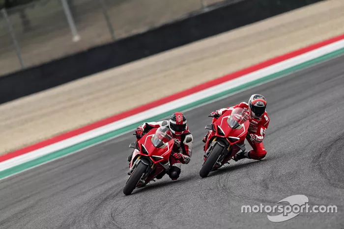 Ducati Panigale V4R