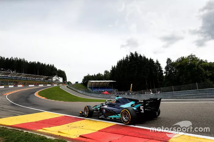 Alexander Albon, DAMS. 