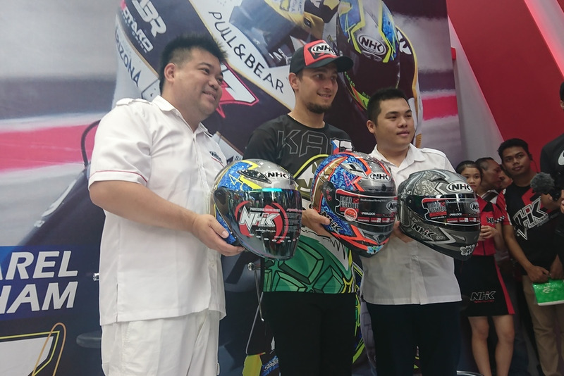 Karel Abraham, Angel Nieto Team, Johanes Cokrodiharjo, Direktur Pemasaran PT Danapersadaraya Motor Industry, Stefanus King, General Manager Pemasaran PT Danapersadaraya Motor Industry.