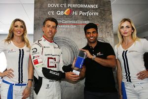 La premiazione del poleman Enrico Fulgenzi, GDL Racing