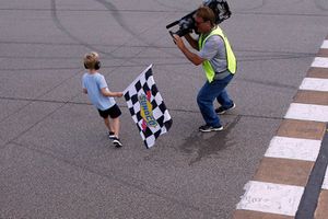 Kevin Harvick and Keelan Harvick, Stewart-Haas Racing, Ford Fusion Busch Light / Mobil 1 celebrates his win