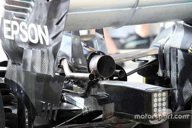 Детали задней части Mercedes F1 W09