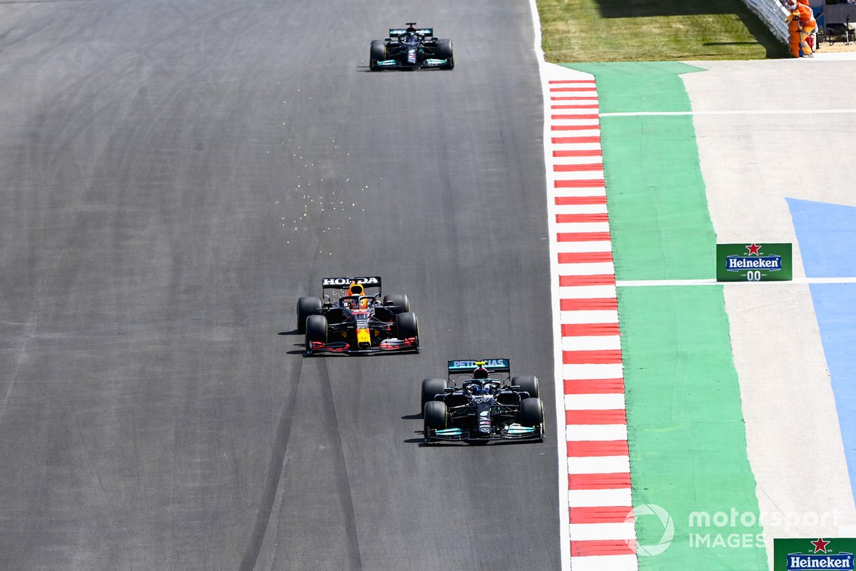 Valtteri Bottas, Mercedes W12, Max Verstappen, Red Bull Racing RB16B, Lewis Hamilton, Mercedes W12