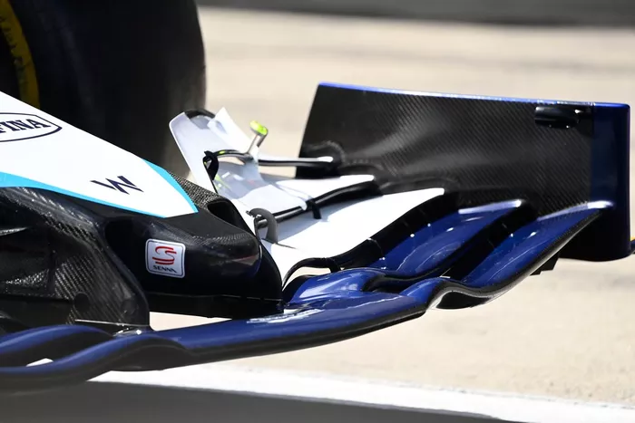 Detalle del frente del Williams FW43B 
