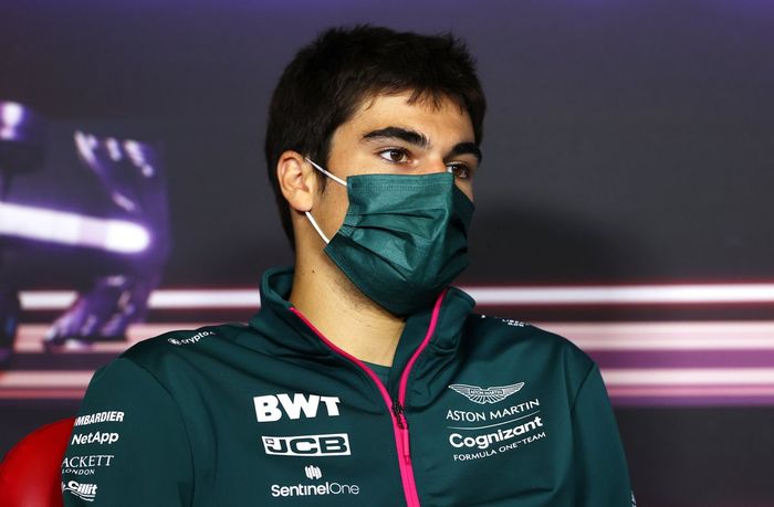 Lance Stroll, Aston Martin durante la conferencia de prensa