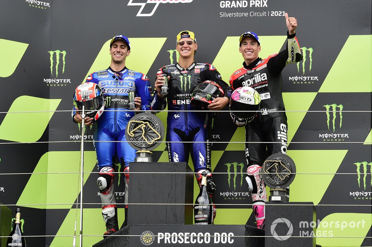 Il vincitore della gara Fabio Quartararo, Yamaha Factory Racing, secondo classificato Alex Rins, Team Suzuki MotoGP, terzo classificato Aleix Espargaro, Aprilia Racing Team Gresini