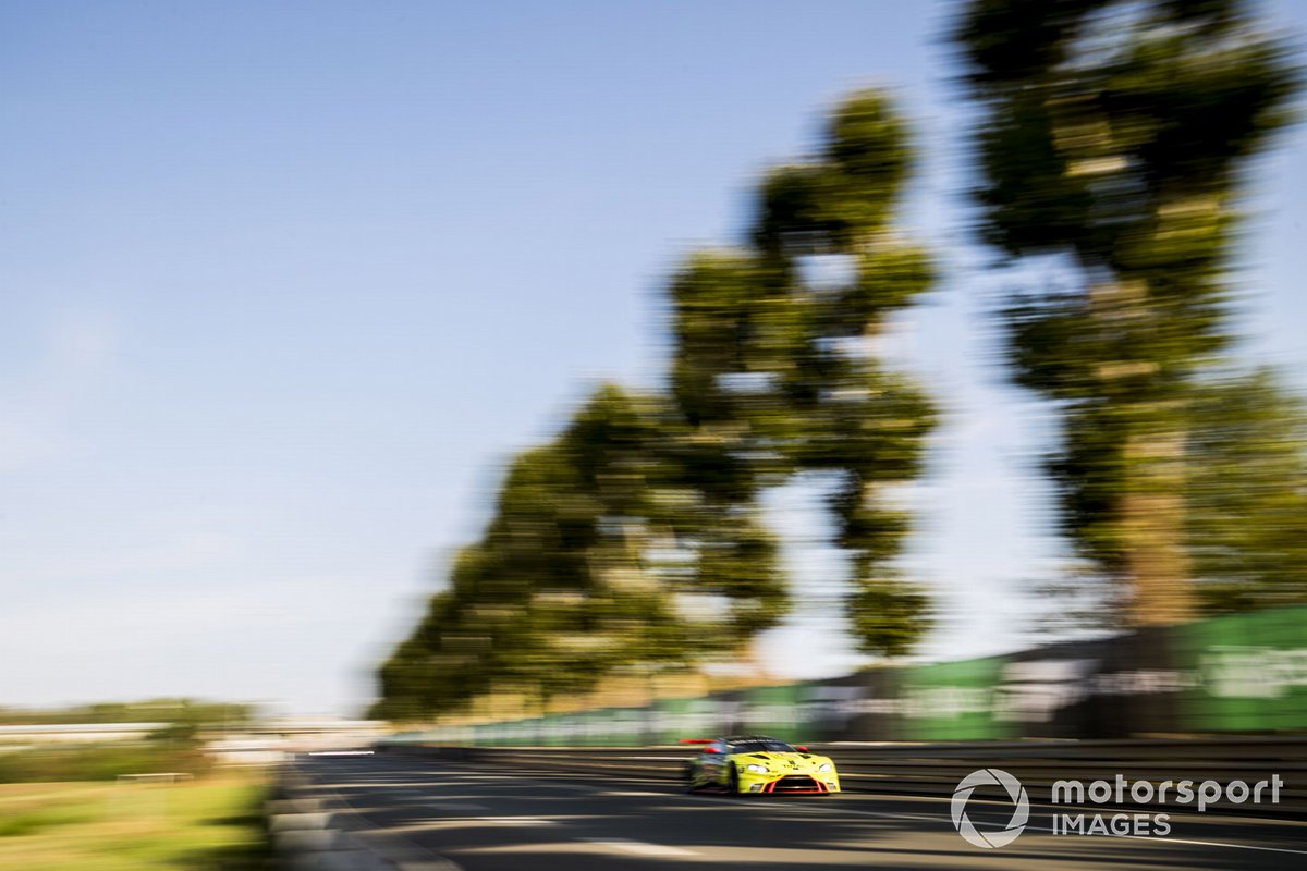 #98 Aston Martin Racing Aston Martin Vantage: Paul Dalla Lana, Augusto Farfus, Ross Gunn