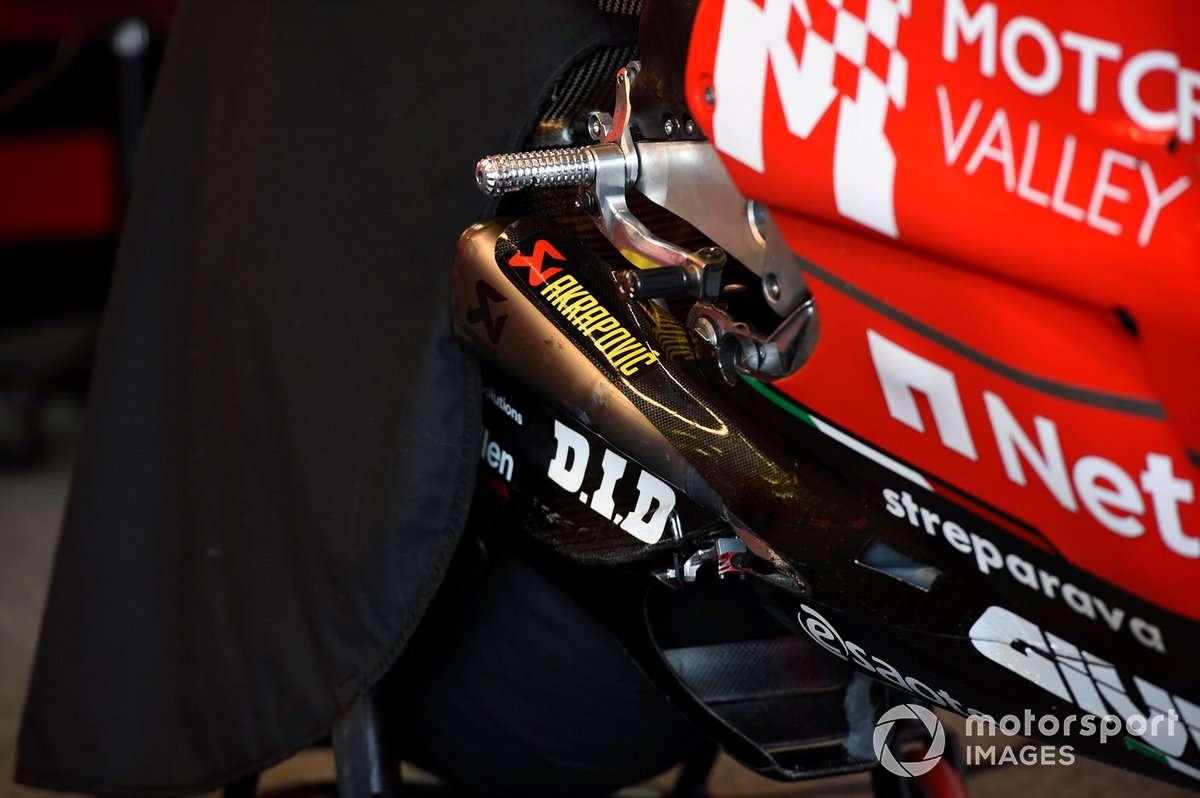 Desmosedici GP exhaust detail