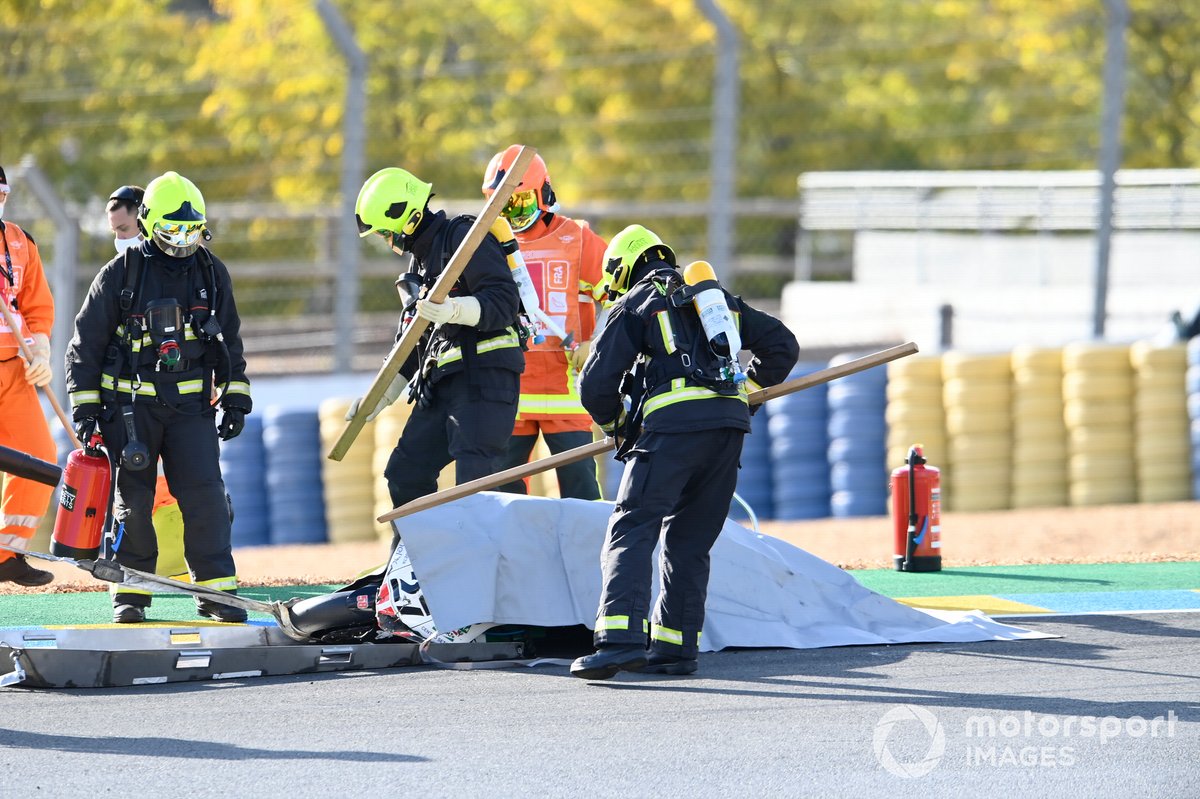 Moto de Mattia Casadei, Ongetta SIC58 Squadracorse después de la caída