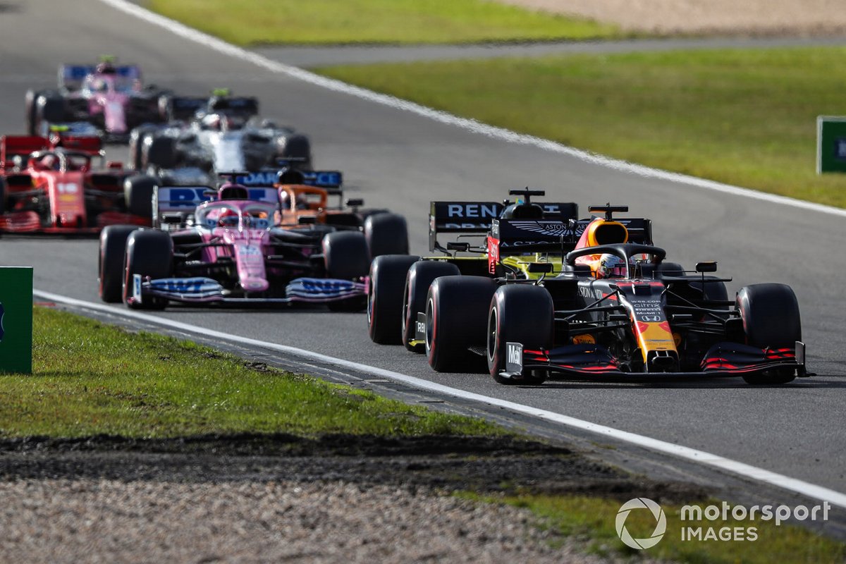 Max Verstappen, Red Bull Racing RB16, Daniel Ricciardo, Renault F1 Team R.S.20, Sergio Perez, Racing Point RP20, e Carlos Sainz Jr., McLaren MCL35