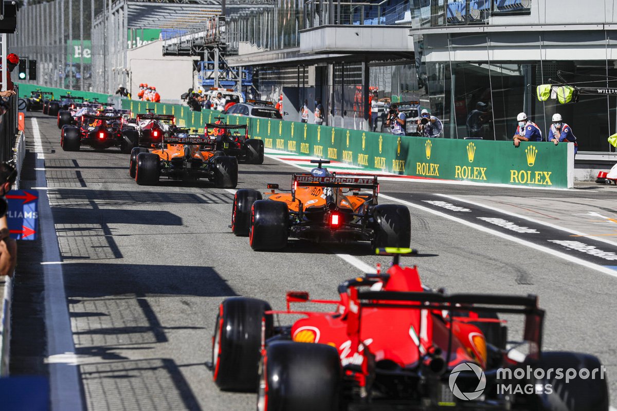 Lando Norris, McLaren MCL35, Carlos Sainz Jr., McLaren MCL35, Charles Leclerc, Ferrari SF1000