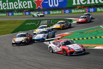 Laurin Heinrich, MRS GT-Racing, precede Jukka Honkavuori, MRS GT-Racing, Roar Lindland, Pierre martinet by Almeras, Stefano Gattuso, Ombra Racing, e Lucas Groeneveld, Team GP Elite