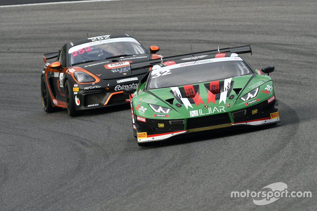 Kikko Galbiati, Giovanni Venturini, Imperiale Racing. Lamborghini Huracan GT3 Evo, precede, Gianluigi Piccioli, Sabino Marco De Castro, Vincenzo Sospiri Racing, Lamborghini Huracan GT3 Evo