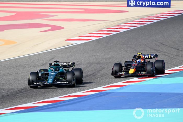 Lance Stroll, Aston Martin AMR22, Sergio Pérez, Red Bull Racing RB18