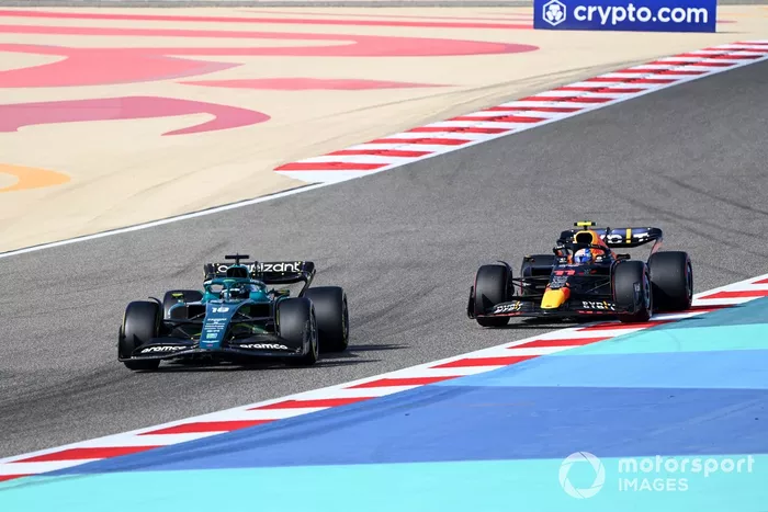 Lance Stroll, Aston Martin AMR22, Sergio Pérez, Red Bull Racing RB18