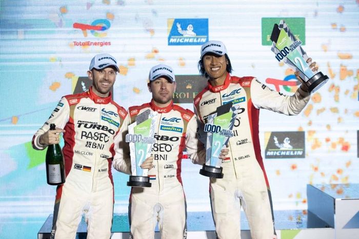 Podio: #31 WRT Oreca 07 - Gibson: Sean Gelael, Robin Frijns, René Rast