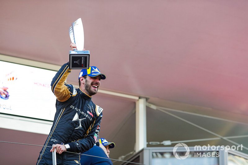Podium: race winner Jean-Eric Vergne, DS TECHEETAH celebrates victory