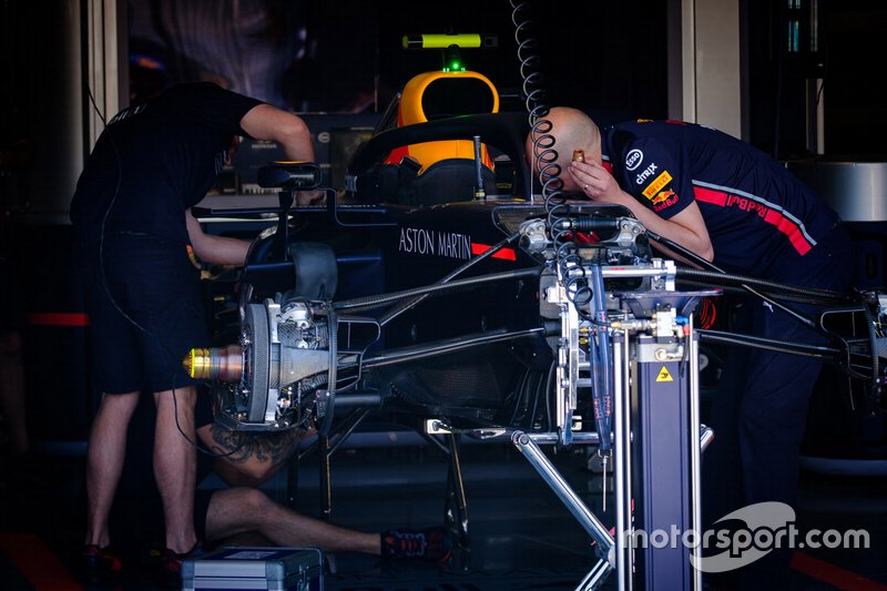 Red Bull Racing RB15 front detail
