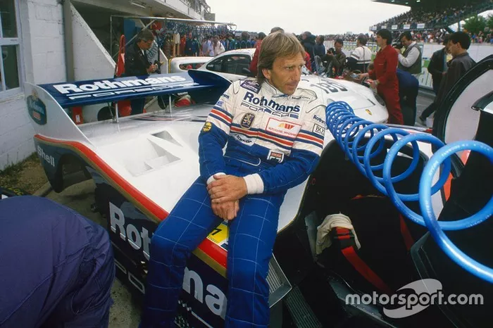 Derek Bell - 5 vitórias (1975, 1981, 1982, 1986, 1987)